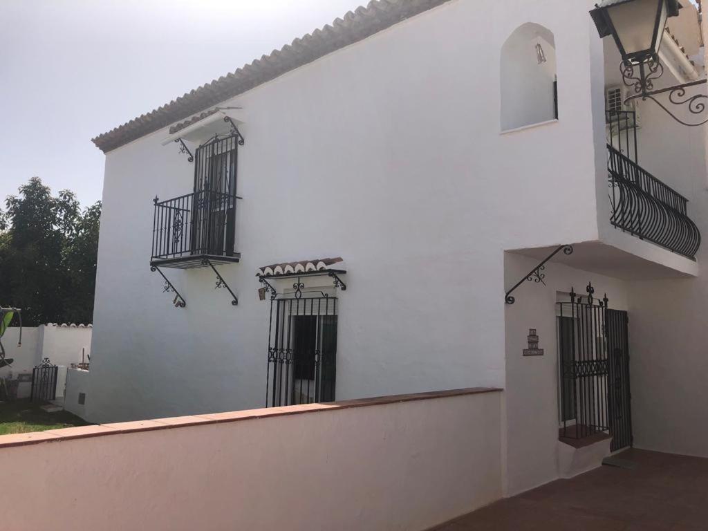 Nueva Pueblo Andaluz Casa Grafton *